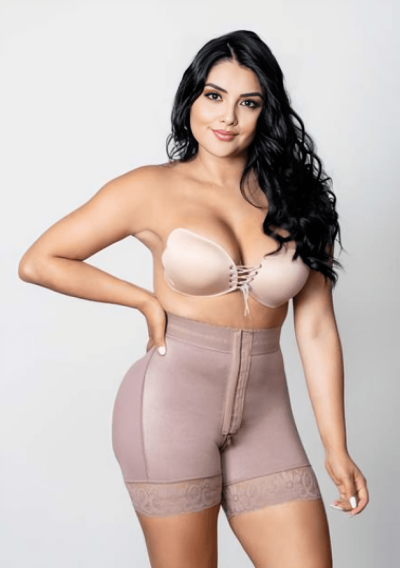 0041 SHORT FERNANDA VALEYSA VERABRUNETTE