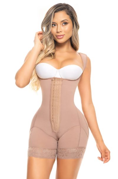 5030 VIVIS SHORT BELLA MICHELL VERABRUNETTE